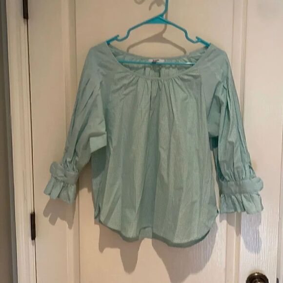 Kensie L adorable green blouse - Picture 1 of 2